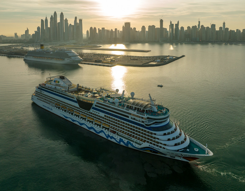 Carnival Corporation viert opening van Dubai Harbour Cruise Terminal