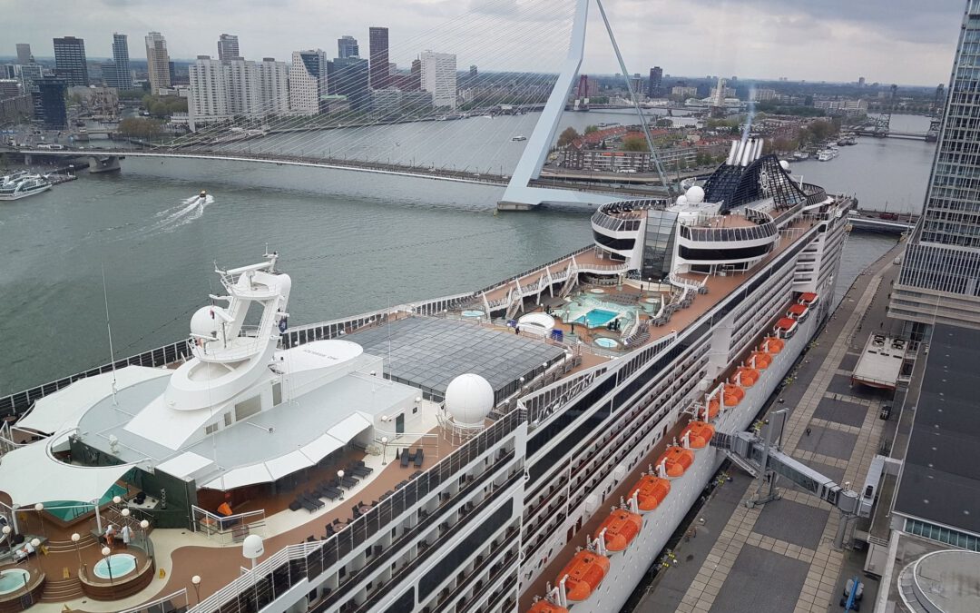 MSC Preziosa doet in winterseizoen 2022/2023 regelmatig Rotterdam aan