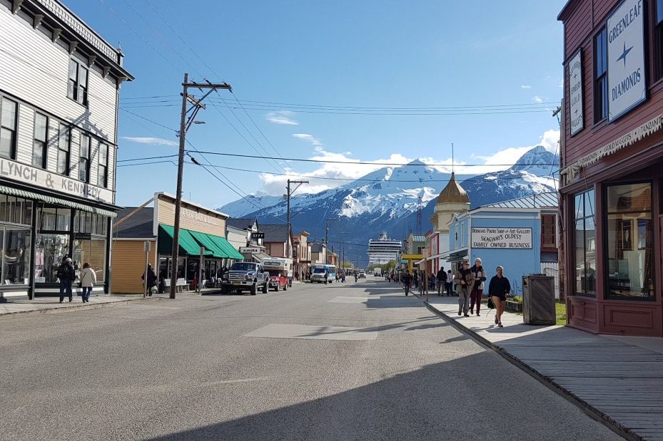 Holland America Line en Princess Cruises zoeken Alaska medewerkers
