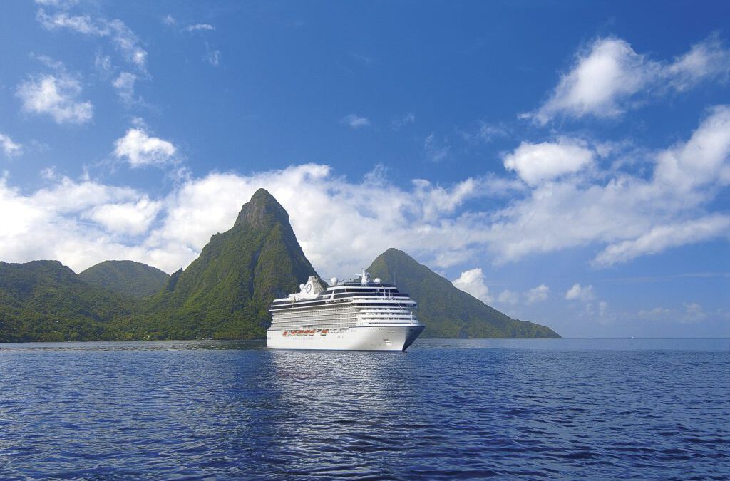 Gerenoveerde Riviera van Oceania Cruises vaart in 2024 voor de eerste keer in Azië